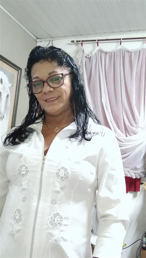 Vídeos pornôs com Coroa Sarada .